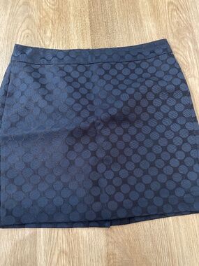 Banana republic, navy polkadot pencil skirt